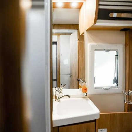 Camper Istra Campo de lujo Pula